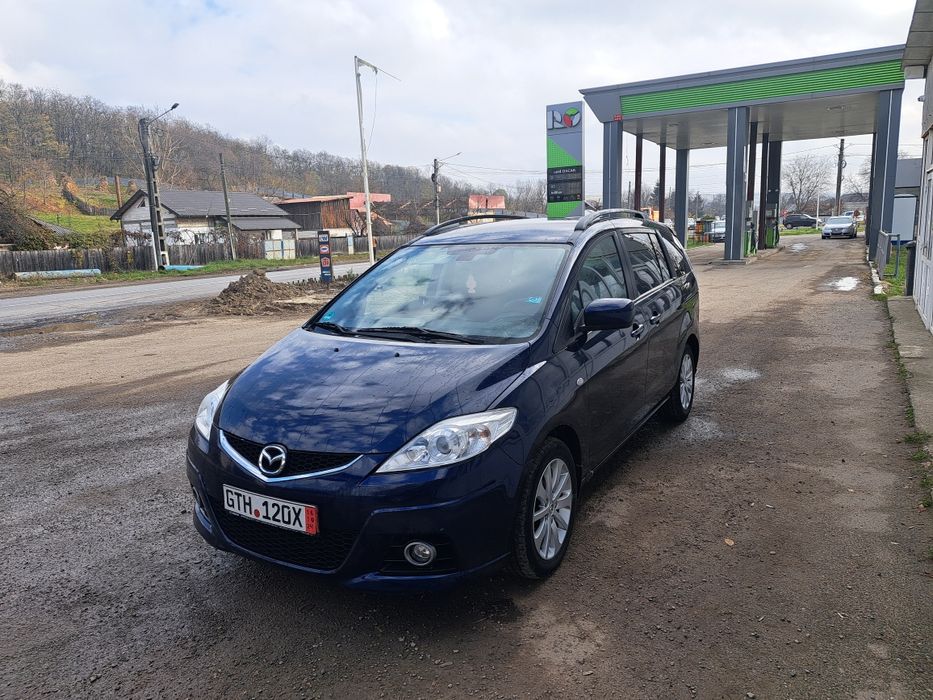 Mazda 5.  2011  7 locuri