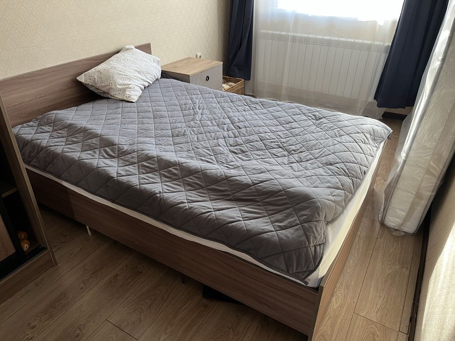 Продам кровать 140х200 см
