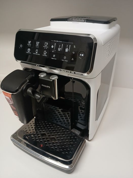 Espressor automat Philips EP3243