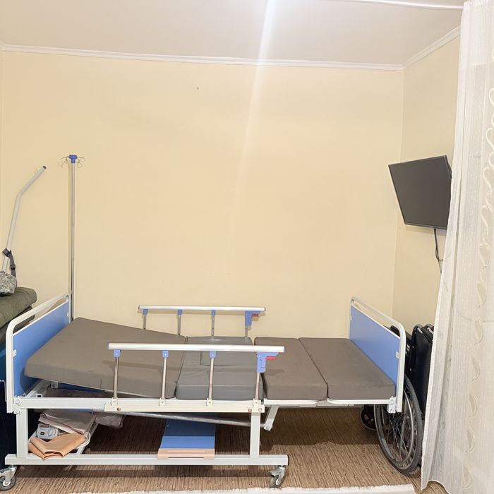 Кровать индвалидной