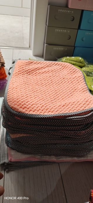 Optom “Yumshoq mikrofiber sochiqlar – tozalash uchun ideal!”

“Rangli