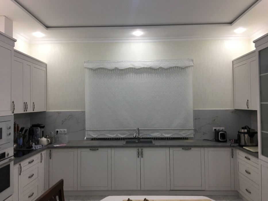 Двойные ролл шторы на заказ в Караганде замер установка бесплатно