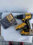 Vind filetanta dewalt 20 v mexico competa cu acumulatori si incarcator