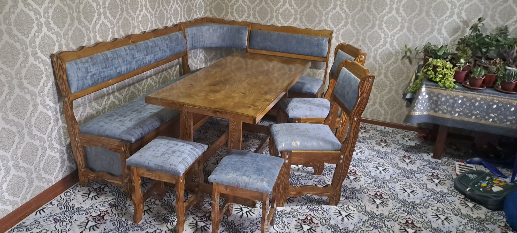 Угалок для кухни