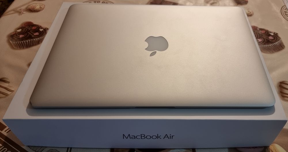 Macbook air 2017 Impecabil