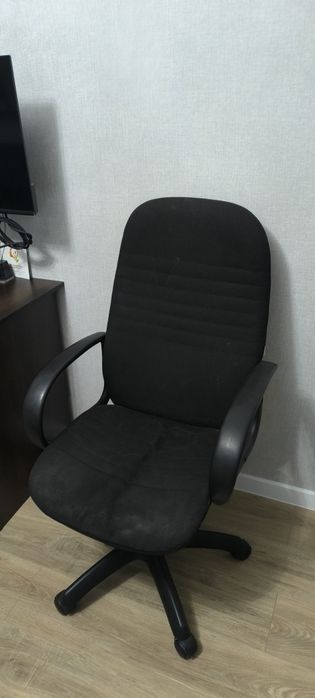 Кресло офисное продам
