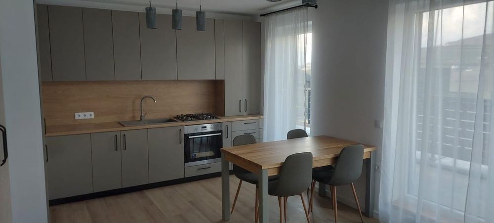 Apartament 2 camere bloc nou de închiriat strada Sopor