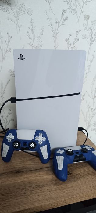 Продам Плейстейшен 5