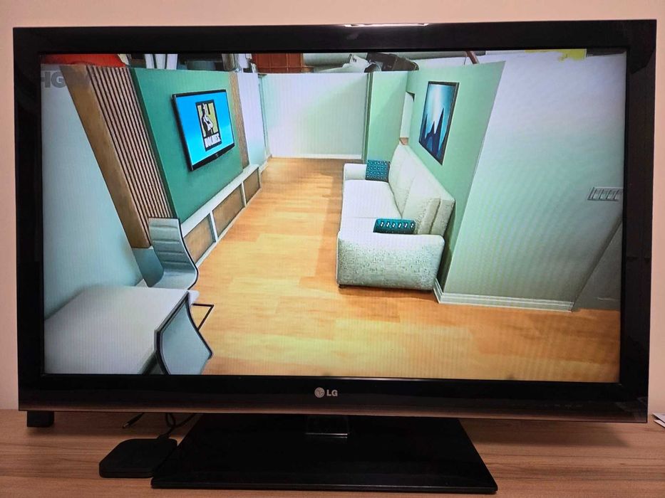 Телевизор LG 42 инча