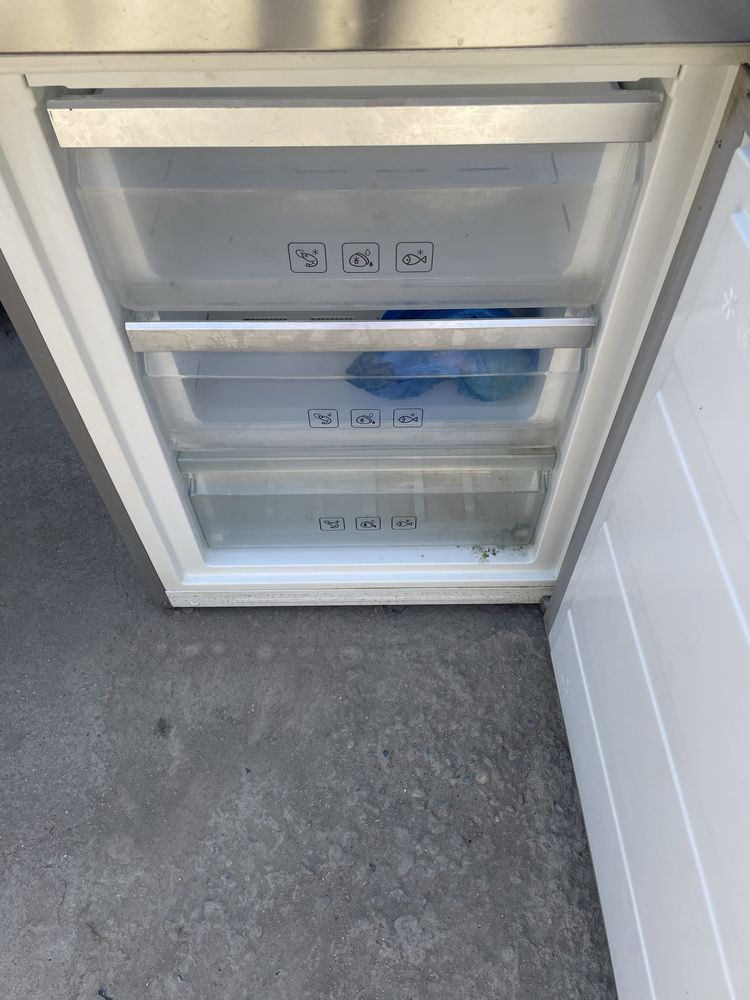samsung xolodilnik sotiladi