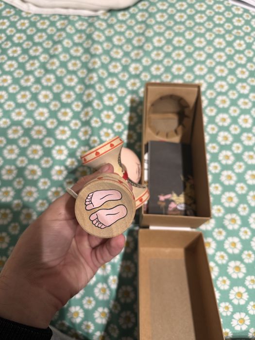 Kendama krom x love gang editie limitata