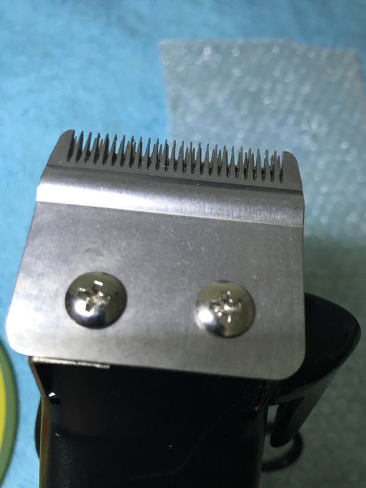 Mașină de tuns Remington, foarte bună