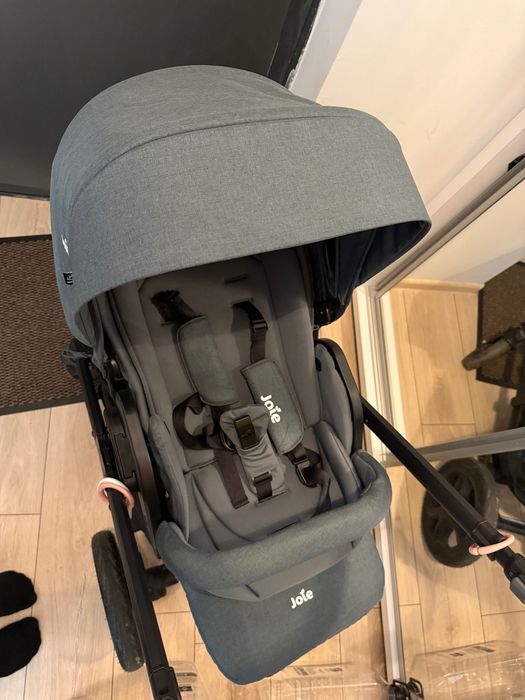 Carucior 3in1 JOIE A-Tour Chrome DLX