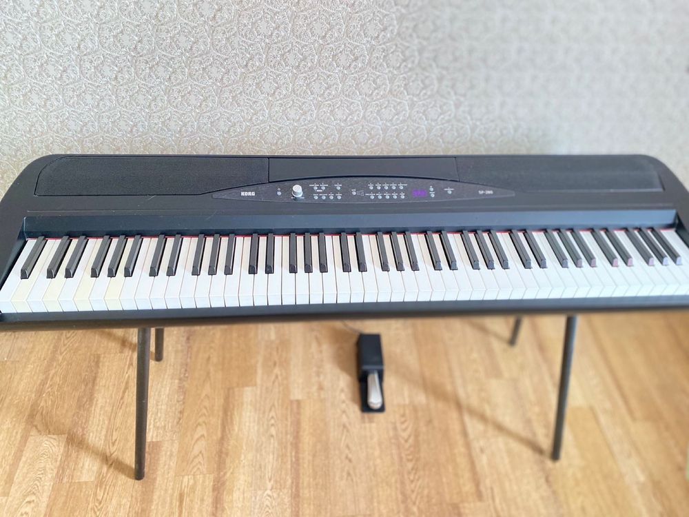 Цифровое пианино Korg SP 280
