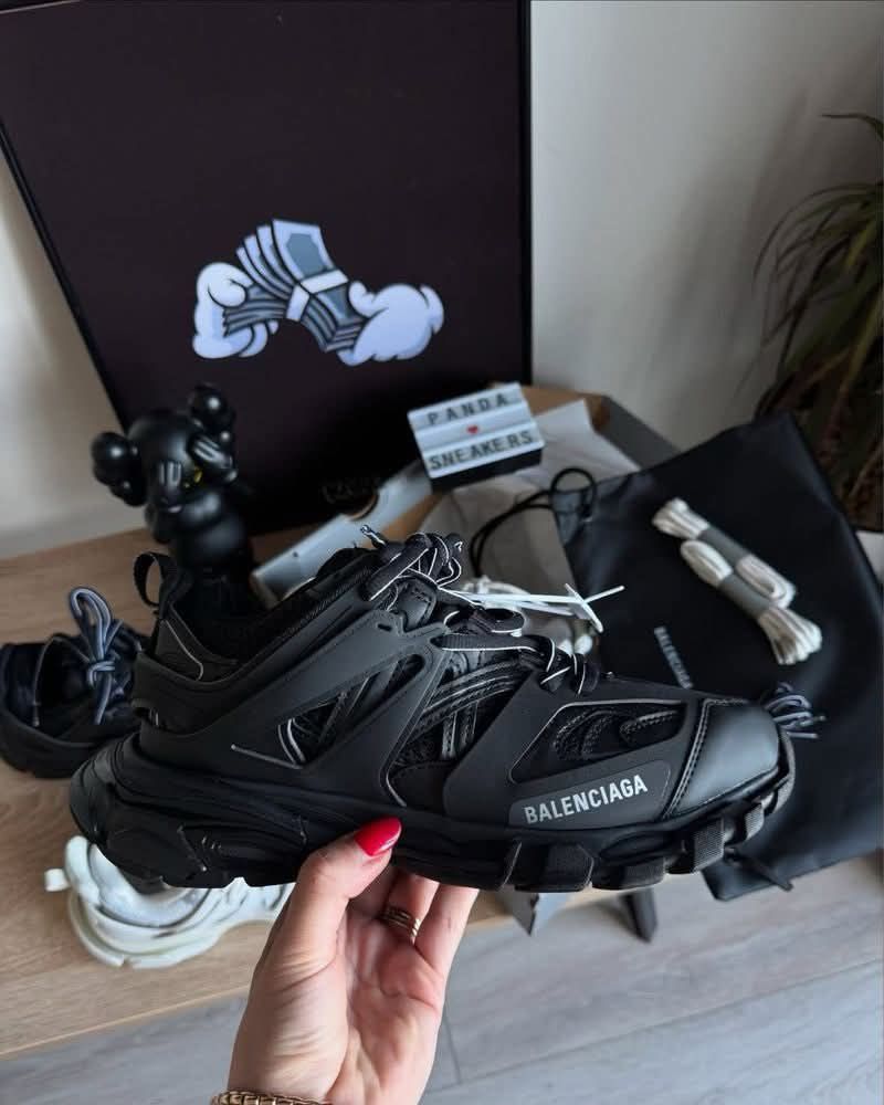 Balenciaga Track