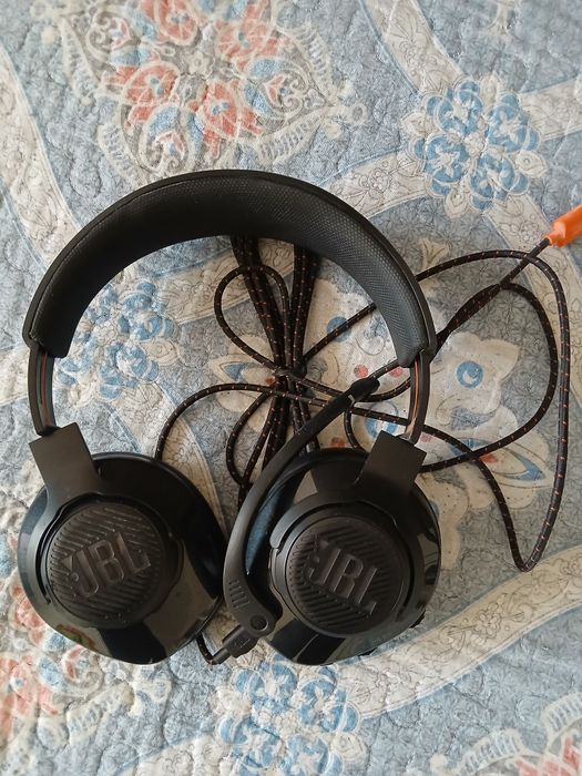 Наушники игровые от JBL и Bloody