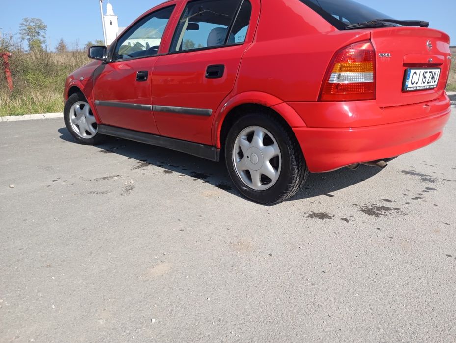 Vând Opel Astra stare buna 1900 RON fix