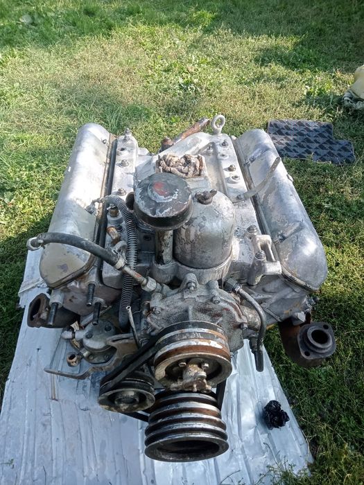 Двигатель на газ53. Бтр