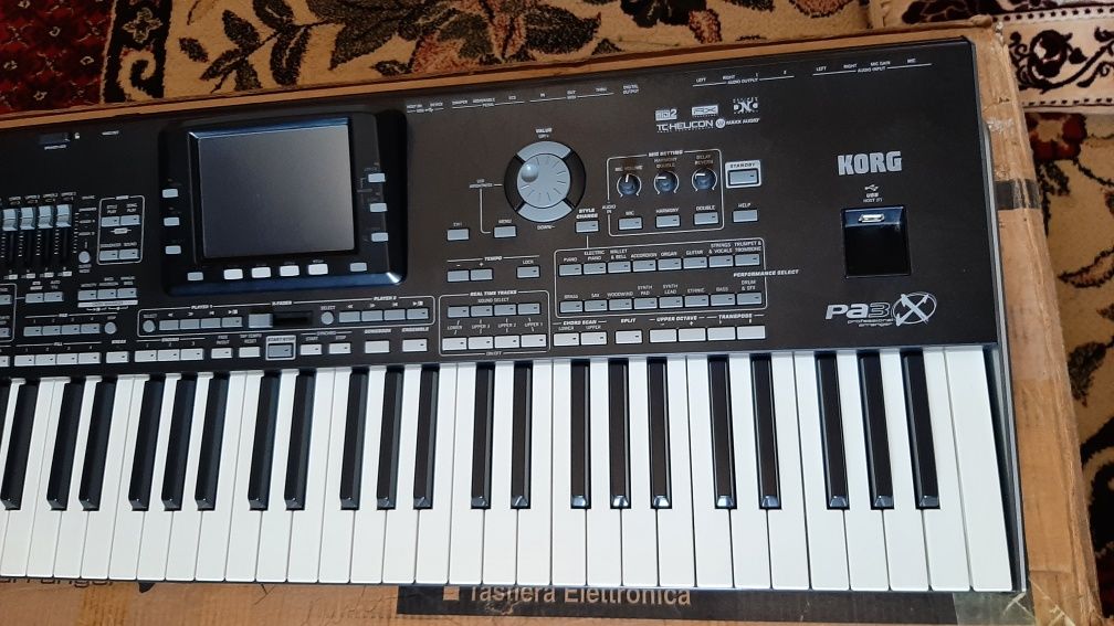 Korg pa3x  256ram.