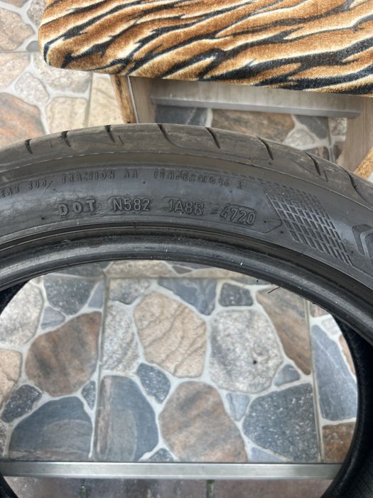 Vand 2 anvelope 225/45/19 goodyear profil 6+