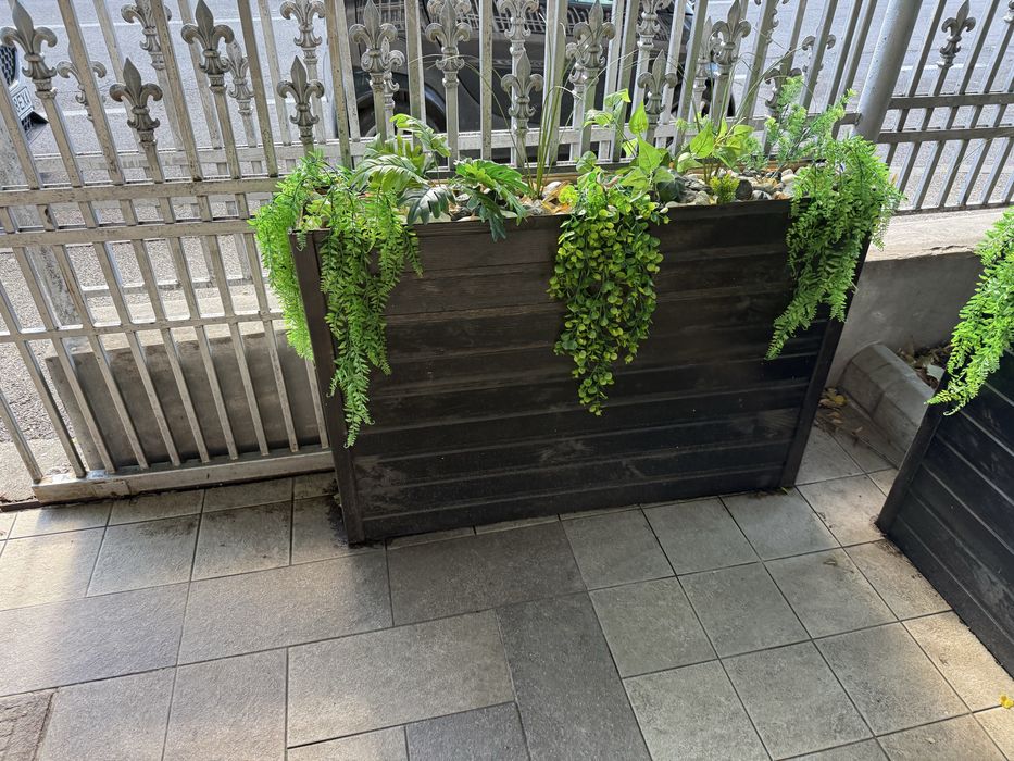 Jardiniere echipate