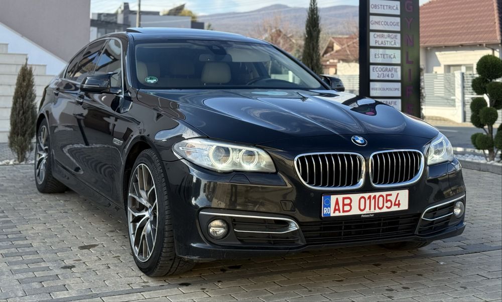BMW Seria 5 2016  / F10  / 525D / Digital / Trapa / Luxury