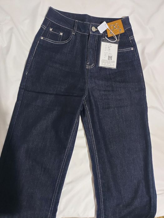 Продам новые джинсы