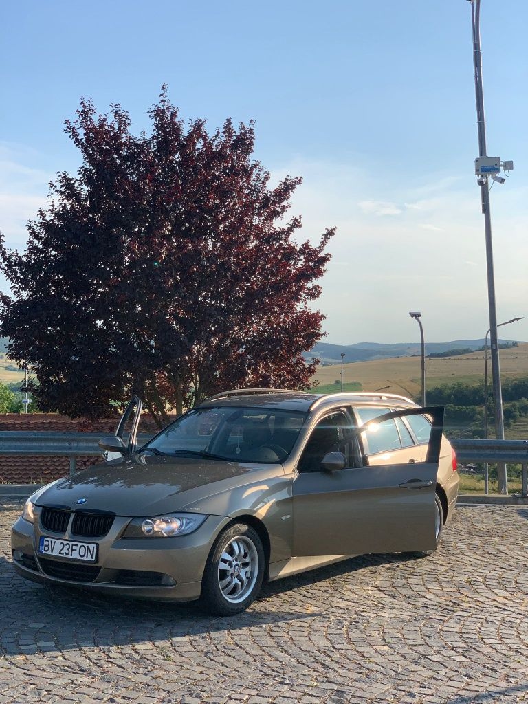 Vând BMW seria 3