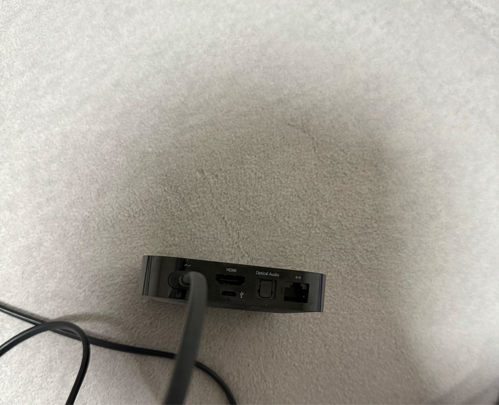 Apple TV Model A1469 cu cablu de alimentare
