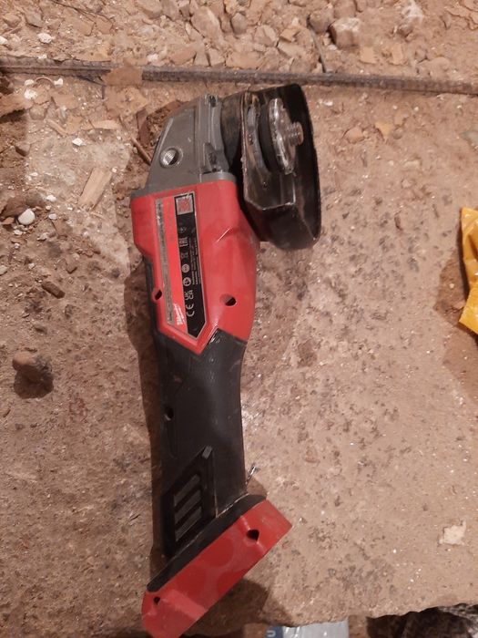 Milwaukee fle polizor 125