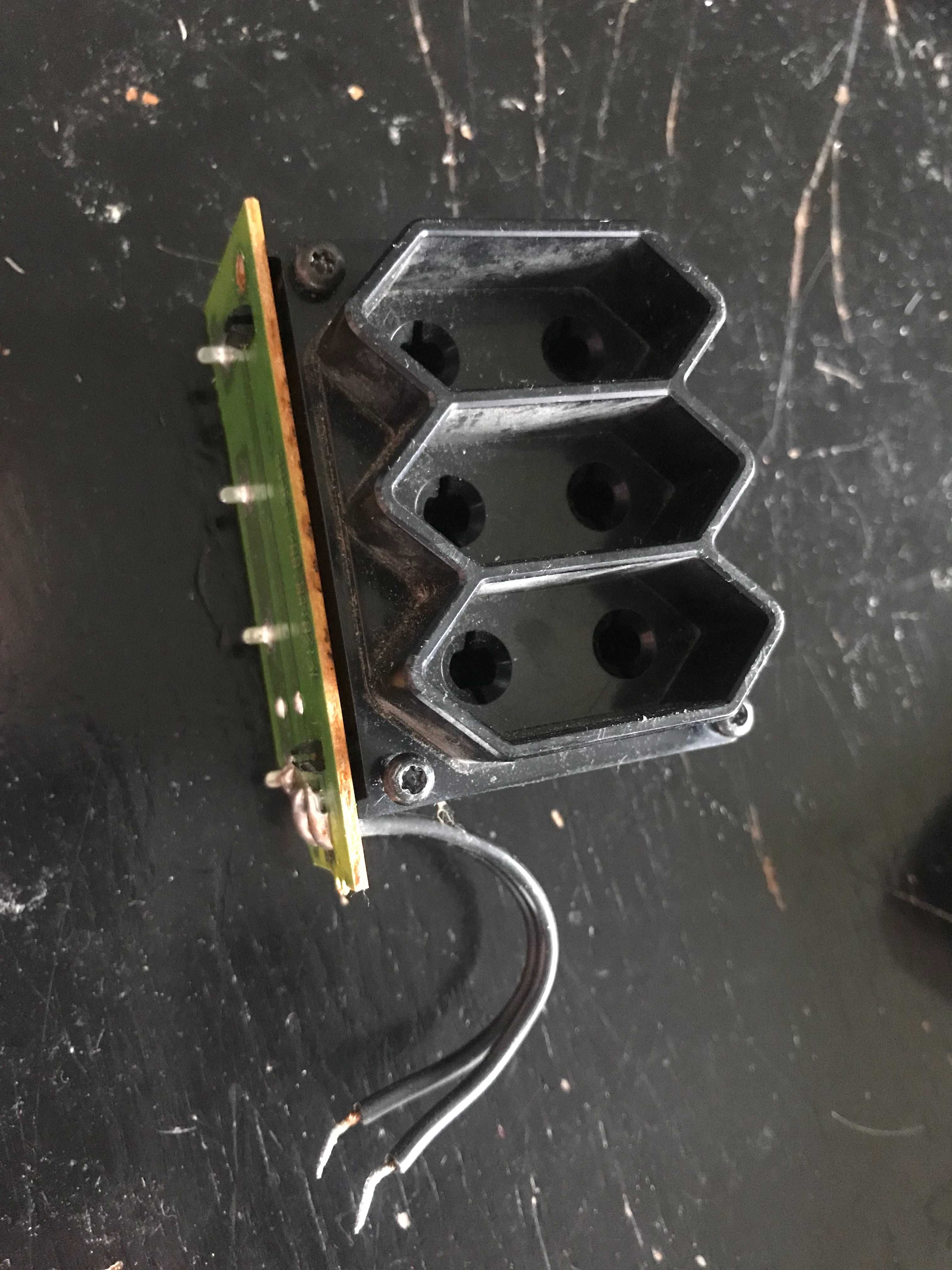 outlet variabil 220