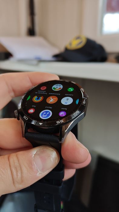 Huawei GT 4 negru in stare foarte buna.