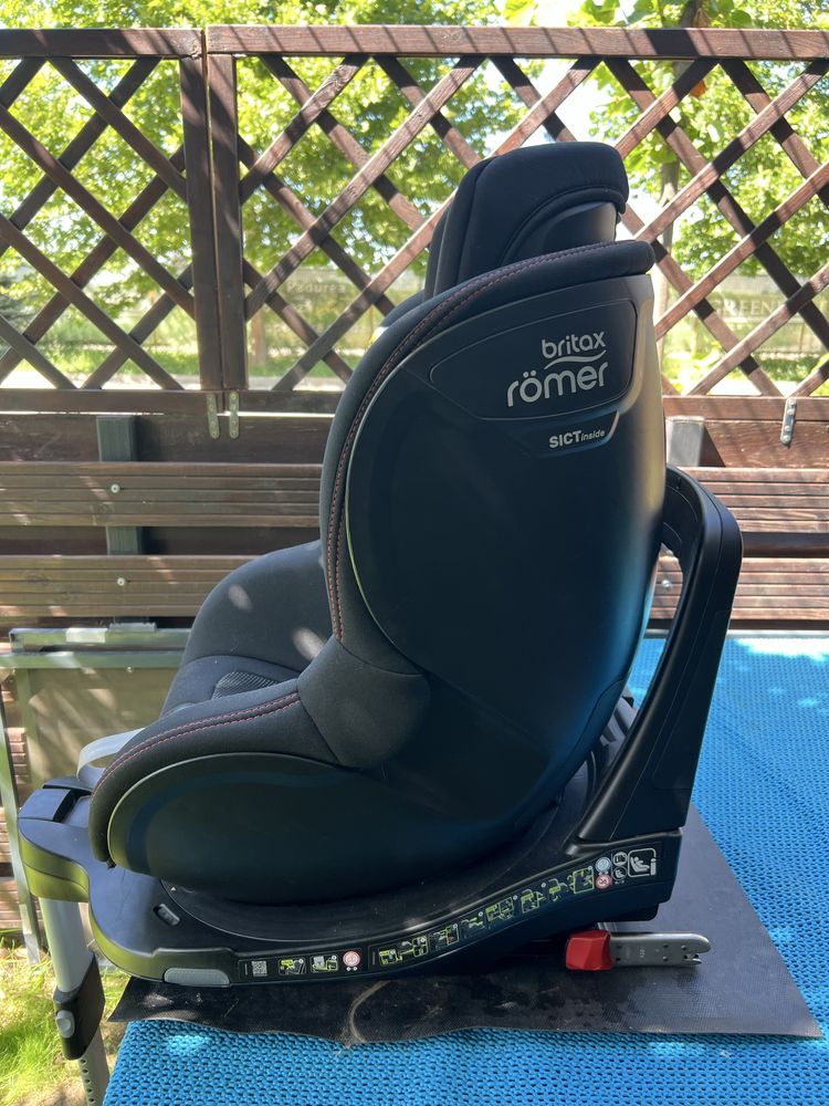 Scaun auto ISOFIX i-size Britax Romer DUALFIX M Cool flow black 61-105