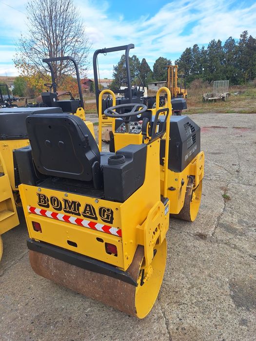 Vand / Inchiriez Cilindru Compactor BOMAG AMMANN