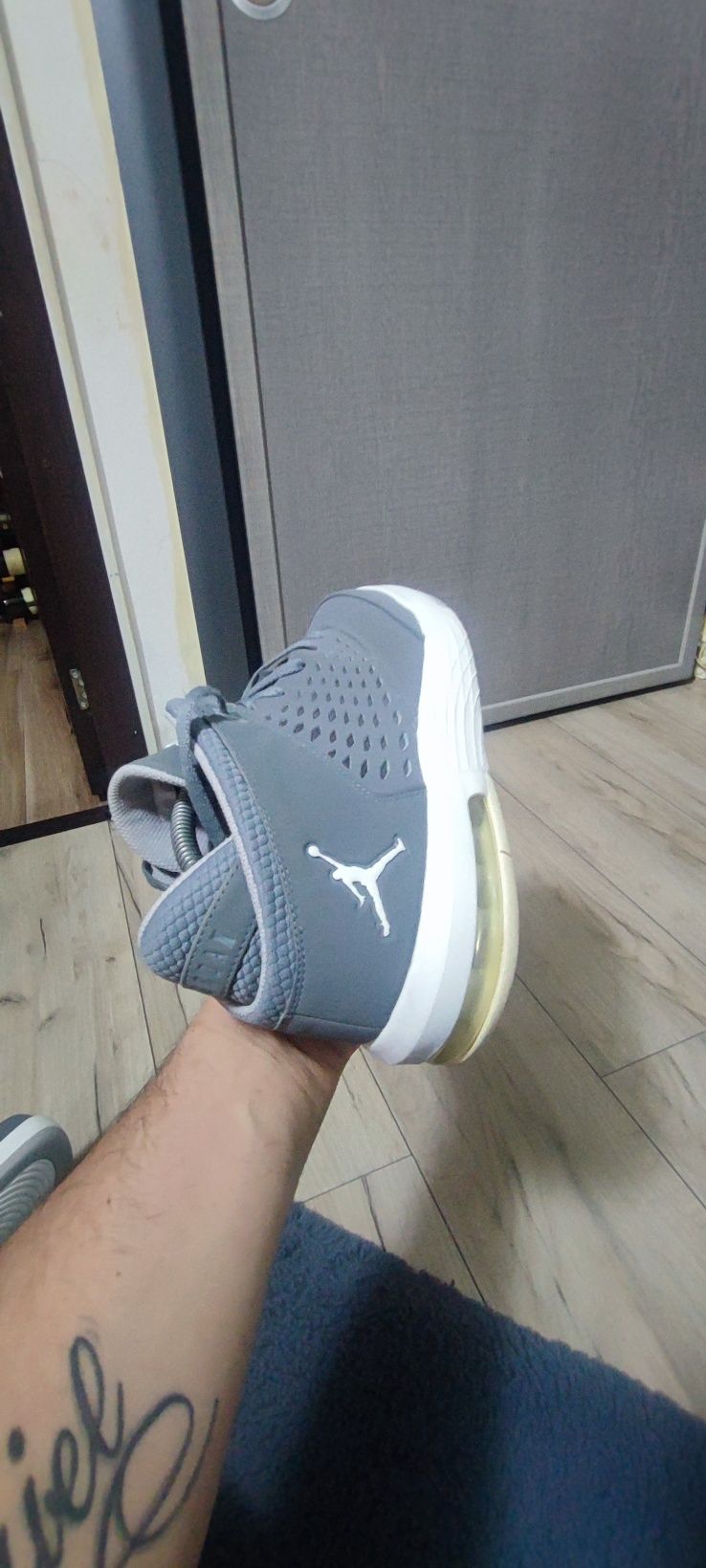 Jordan flight 4 Nr 44