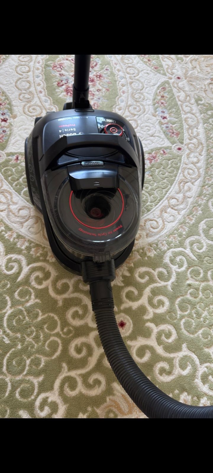 Пылесос продам Bosh 2000w