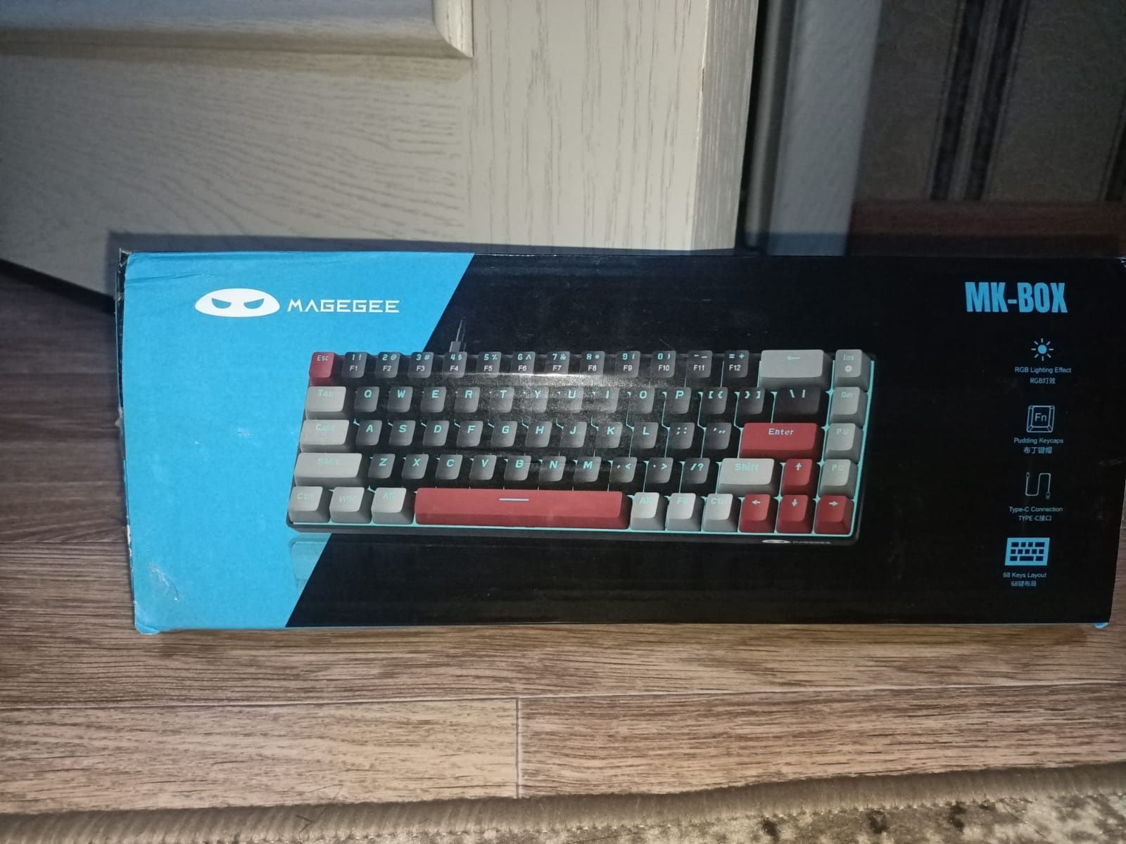 Клавиатура MageGee MK-Box 60% Portable Mechanical Gaming Keyboard белы