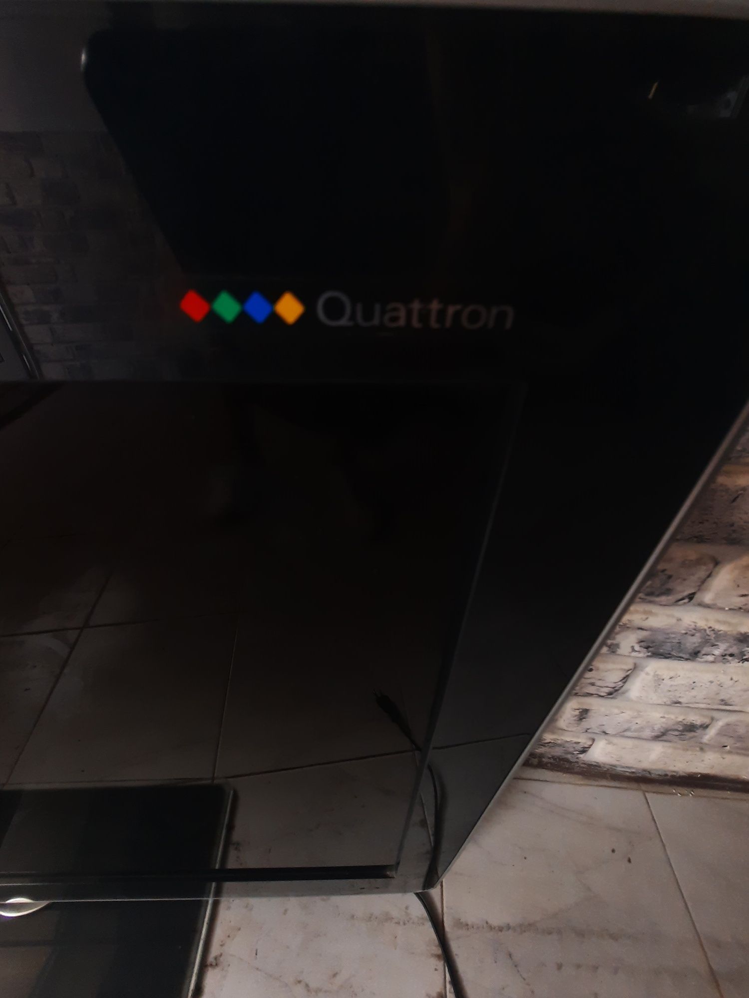 Sharp Quattron 4 Цвята  LC-40LE810E НА ЧАСТИ