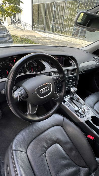 Audi A4, 2.0 TDI, B8.5, СПЕШНО!
