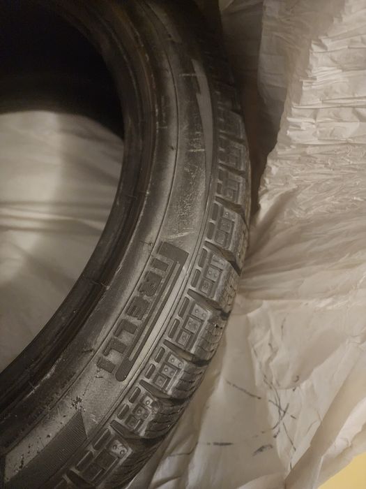 Зимняя резина Pirelli 235/45/18