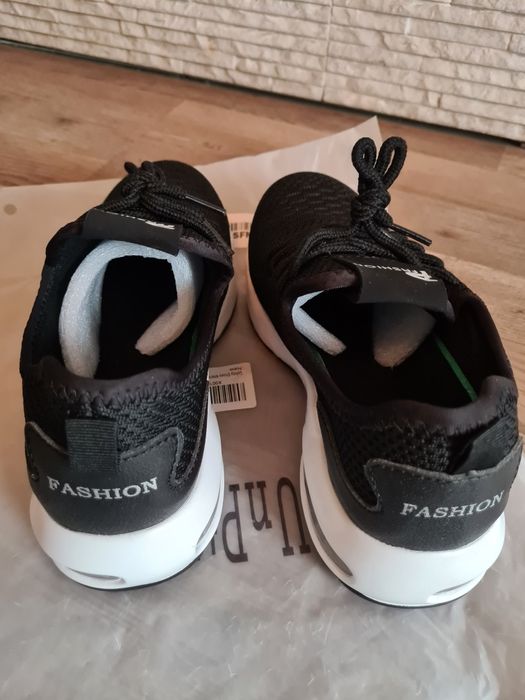 Маратонки номер 36