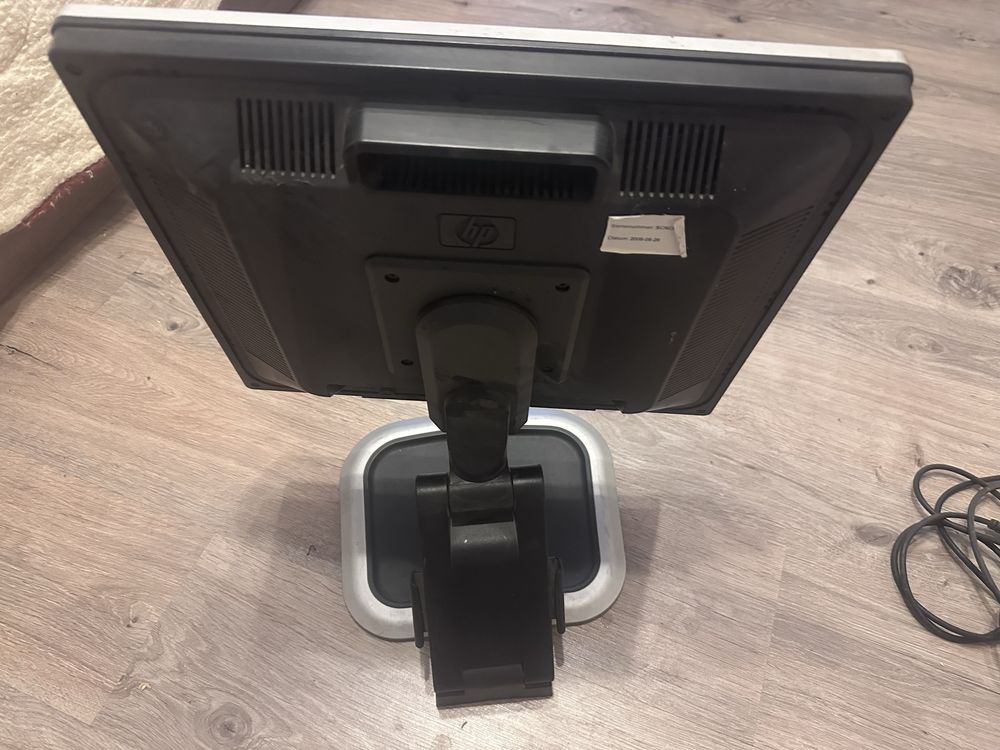 Монитор HP L1950g 19 инча