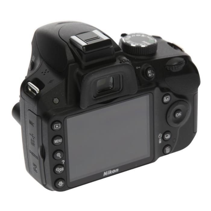 Nou DSRL Nikon 3200 / Obiectiv 18/55 mm VR