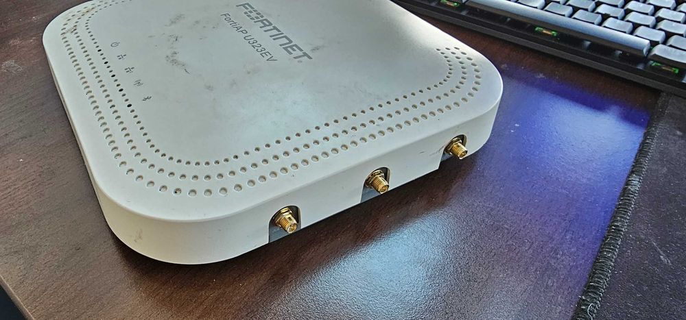 Acces Point Fortinet FortiAP U323EV