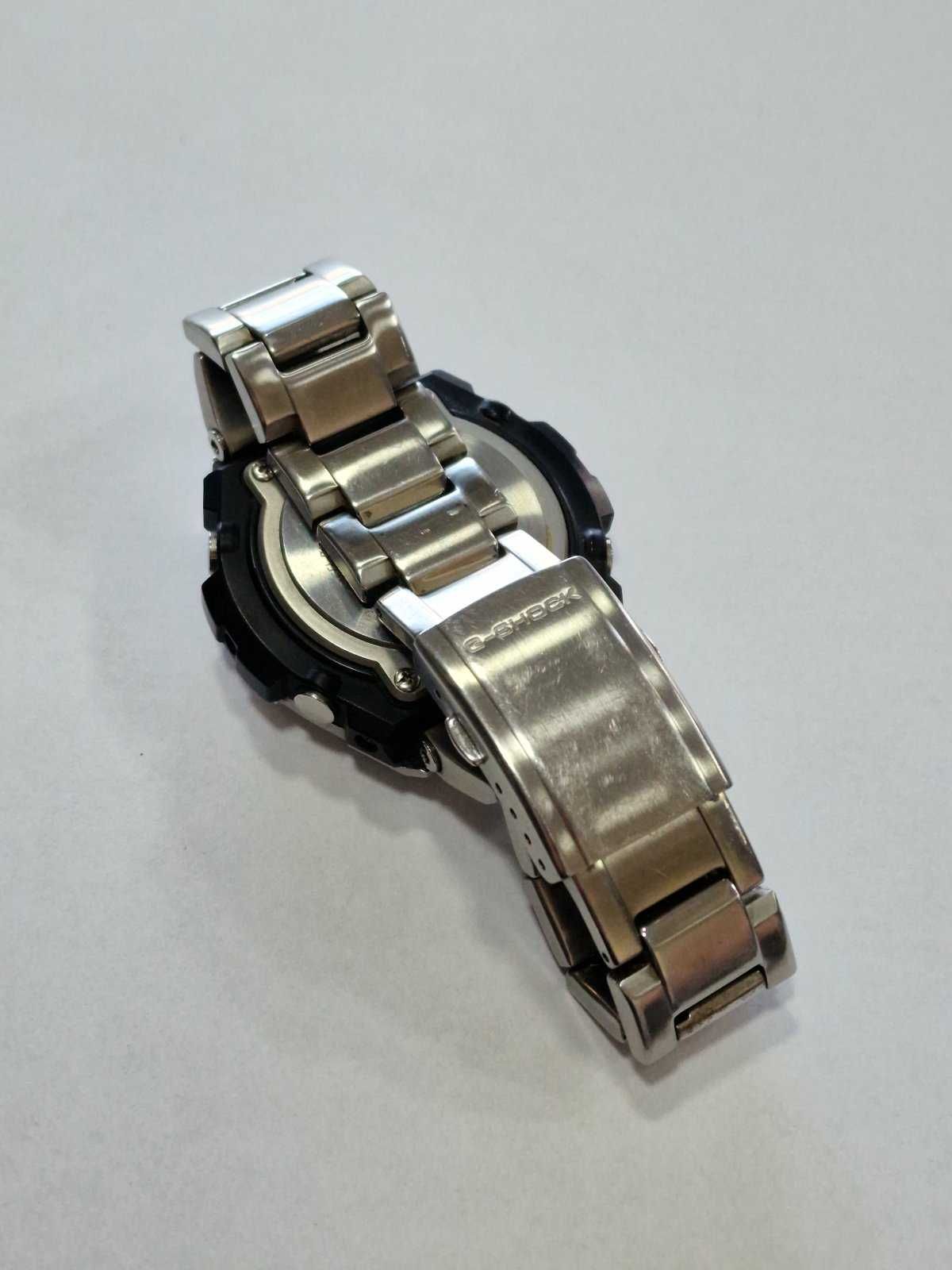 Мъжки часовник Casio G-Shock Multiband 6 GST-W310D