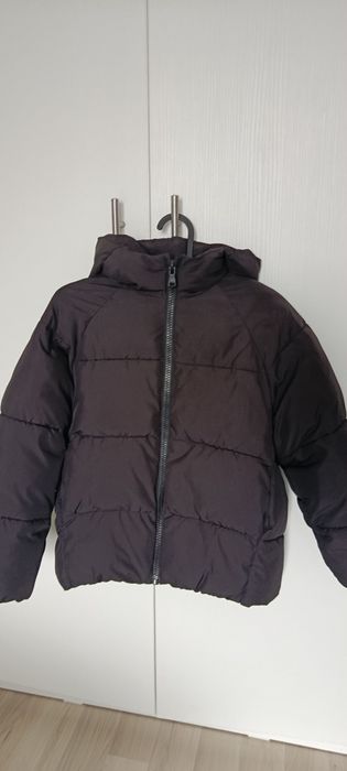 Vând geaca Zara fete măsură 140, 9-10ani