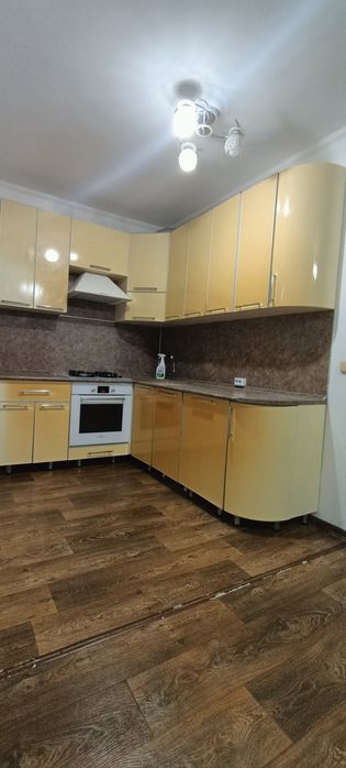 Продаи б/у кухонный гарнитур