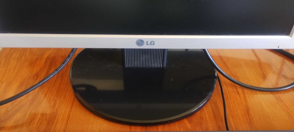 Monitor LCD LG L1753S
