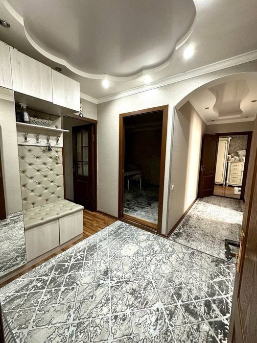 Kvartira sotiladi, uy sotiladi, 5 xona. Продается 5 комнатная квартира