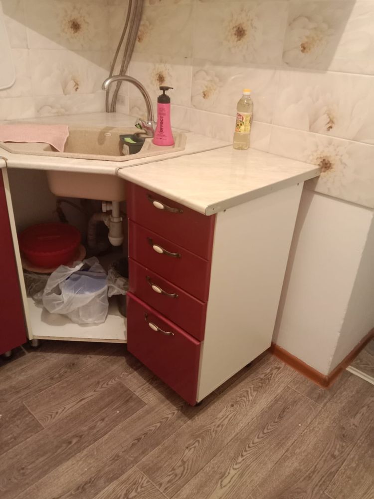 срочно продам кухонную гарнитуру